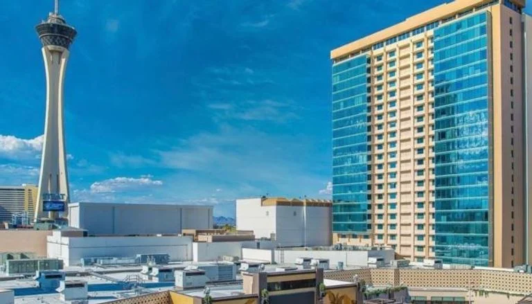 143-122248-affordable-hotels-in-las-vegas_700x400